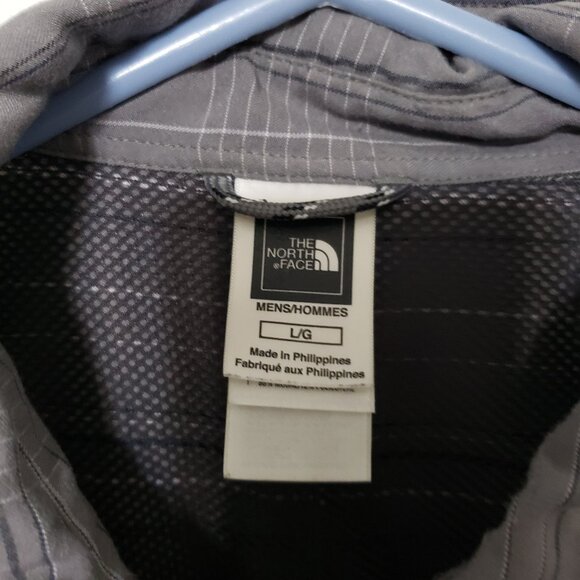 The  North Face Button Down Long Sleeve - Picture 15 of 15